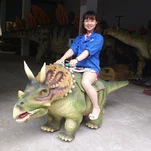 Séta Triceratops robogók